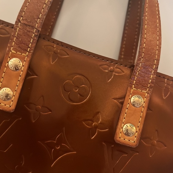 Louis Vutton LV Logo Patent Vernis Mini tote 10βx 7βx4β - Picture 6 of 15